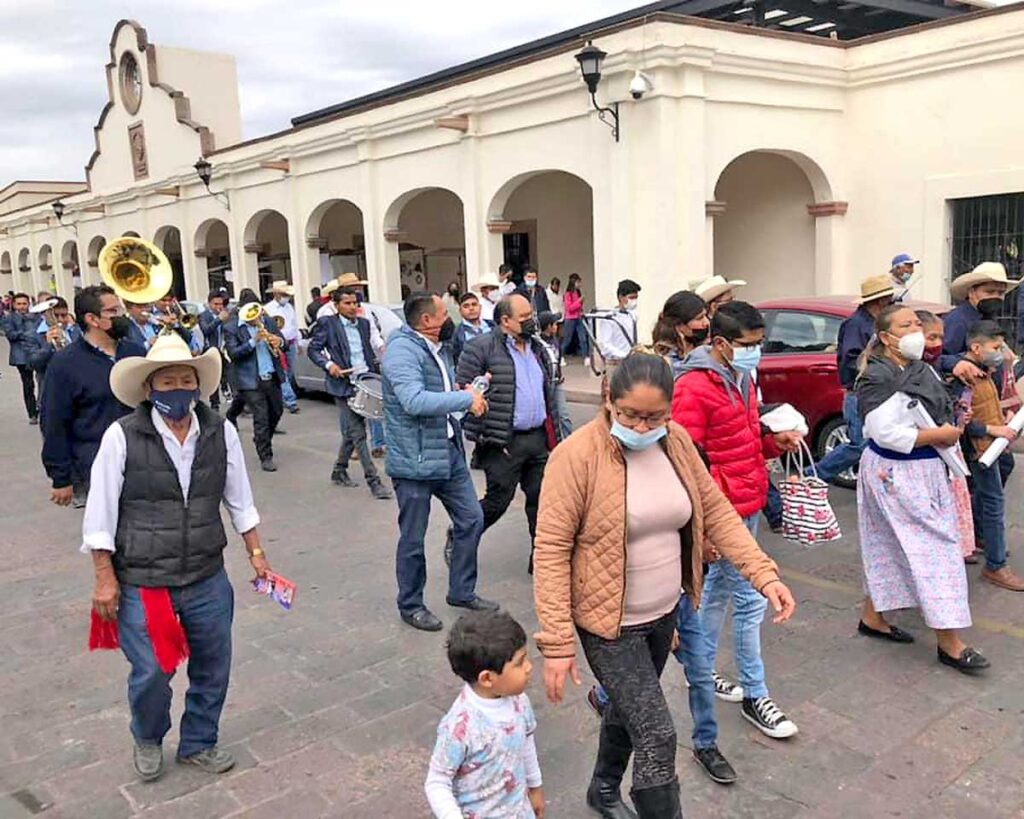 qrodigital-aniversario-del-santuario-y-coronacion-de-la-virgen-del-pueblito-corregidora-queretaro-pega-de-bando