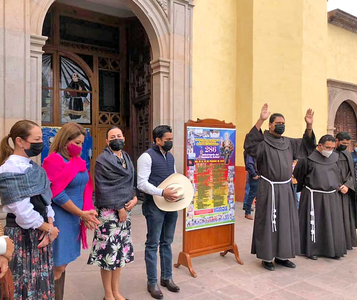 qrodigital-aniversario-del-santuario-y-coronacion-de-virgen-en-corregidora-queretaro-roberto-sosa