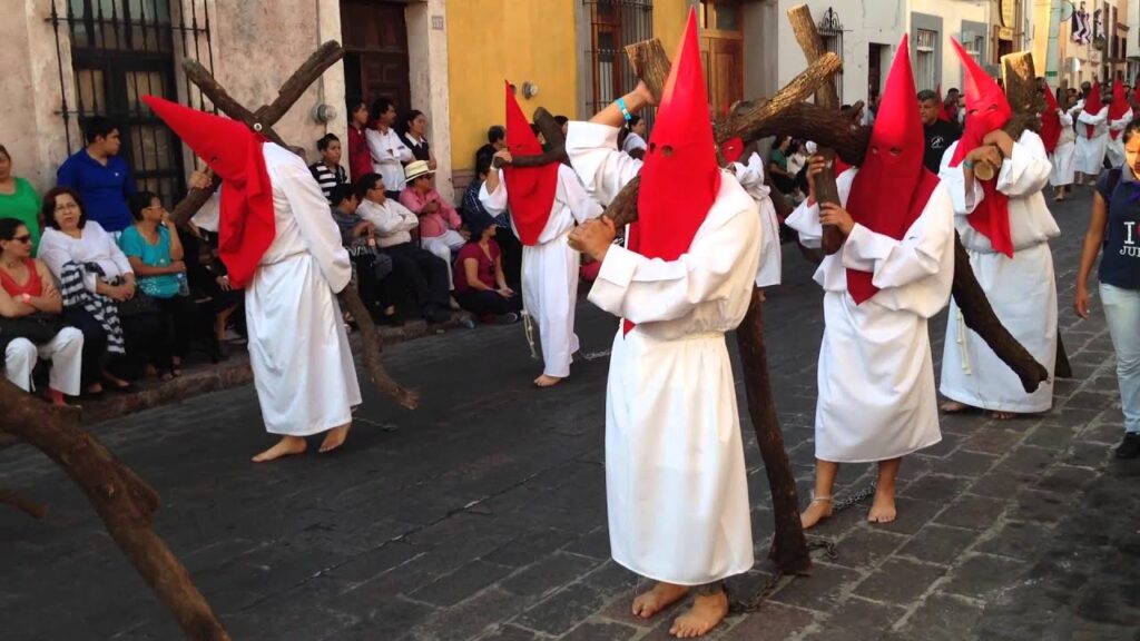 qrodigital-conmemoraciones-iconicas-semana-santa-viacrusis-y-procesión-del-silencio