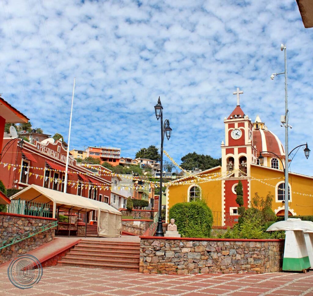 qrodigital-turismo-san-joaquin-sierra-gorda-fiestas-de-agosto-iglesia-cielo-pueblo-magico